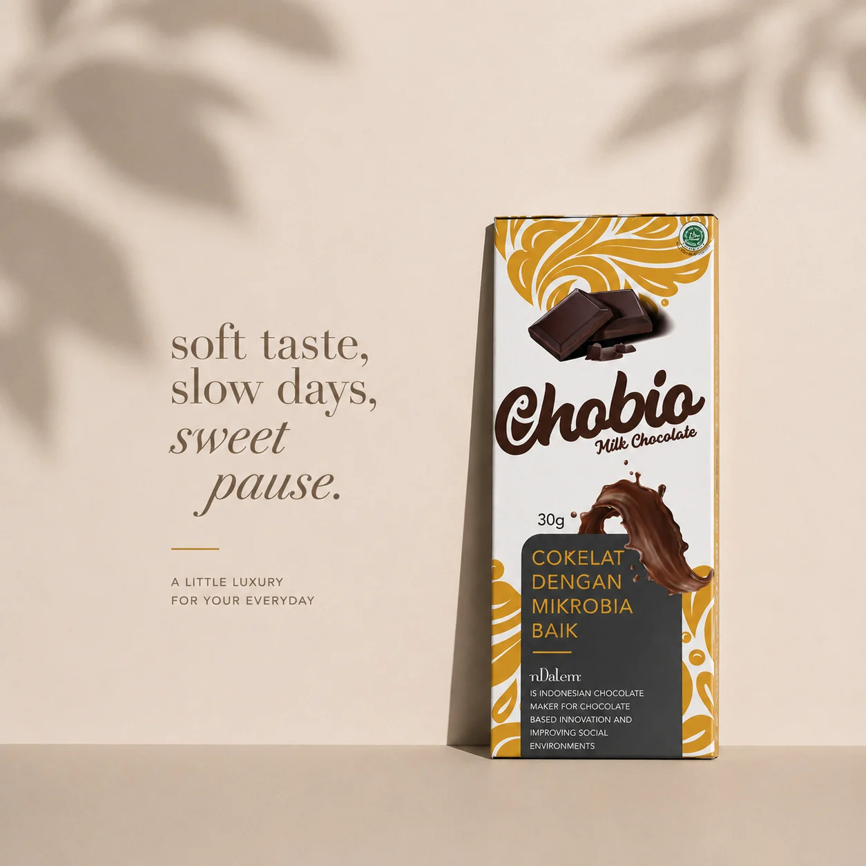 Visual Chobio dari nDalem dengan kemasan kuning dan latar cream